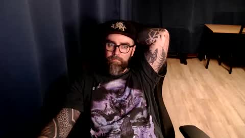 Snapshot of pyroxen chatting on 05.29.26 Yog Sothoth online show from 05.29.26