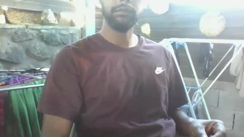 Snapshot of python974 chatting on 03.11.25 Python online show from 03.11.25