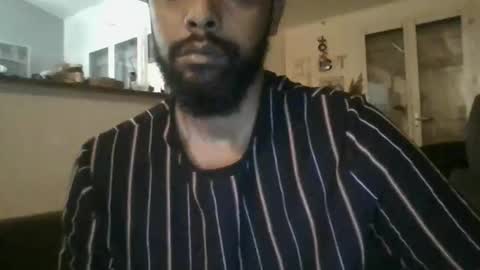 Snapshot of python974 chatting on 09.19.25 Python online show from 09.19.25