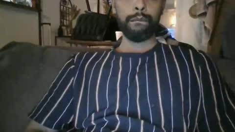 Snapshot of python974 chatting on 09.28.25 Python online show from 09.28.25