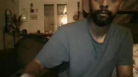 Snapshot of python974 chatting on 10.03.25 Python online show from 10.03.25