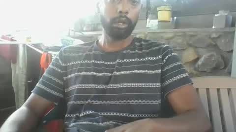 Snapshot of python974 chatting on 10.04.25 Python online show from 10.04.25