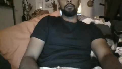 Snapshot of python974 chatting on 10.07.25 Python online show from 10.07.25