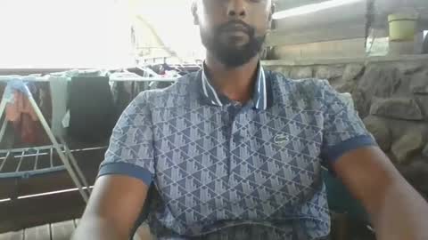 Snapshot of python974 chatting on 10.10.25 Python online show from 10.10.25