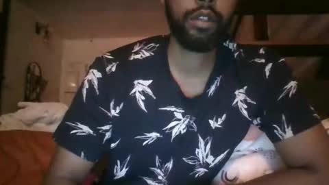 Snapshot of python974 chatting on 11.02.25 Python online show from 11.02.25