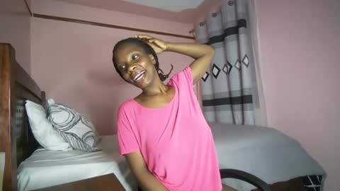 Ivy a little girl full of dreams....be my best online show from 09.18.25