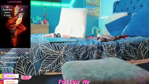 Queen And King online show from 03.11.25