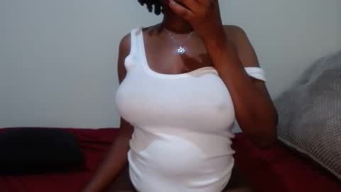 queen74890 online show from 10.21.25