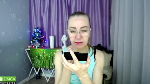 Snapshot of queen_a_n_i chatting on 12.13.24 A N I Ill be here on December 1st online show from 12.13.24