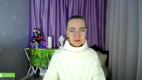 Snapshot of queen_a_n_i chatting on 01.10.25 A N I Ill be here on December 1st online show from 01.10.25