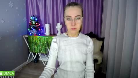 Snapshot of queen_a_n_i chatting on 01.11.25 A N I Ill be here on December 1st online show from 01.11.25