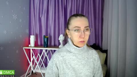 Snapshot of queen_a_n_i chatting on 01.18.25 A N I Ill be here on December 1st online show from 01.18.25