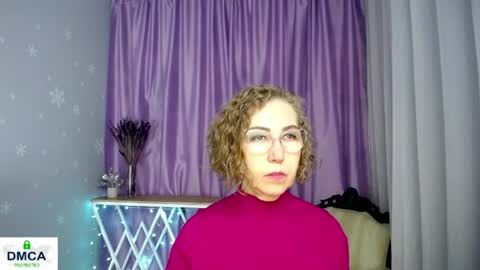 Snapshot of queen_a_n_i chatting on 06.12.26 A N I Ill be here on December 1st online show from 06.12.26