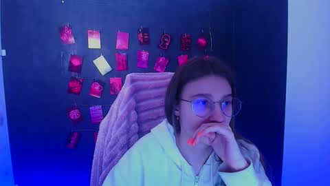 Amelie online show from 02.25.26