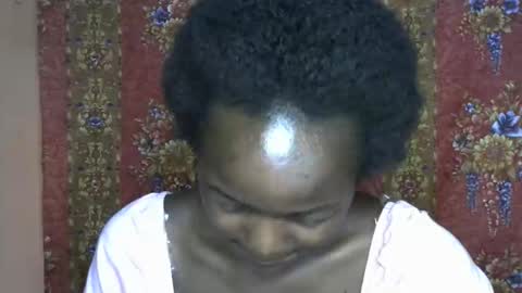 queen_banice online show from 10.27.25