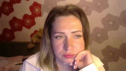 Queen Daenerys online show from 09.15.25