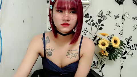 Snapshot of queen_elicktra chatting on 12.15.24 JOY online show from 12.15.24