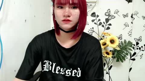 Snapshot of queen_elicktra chatting on 01.05.25 JOY online show from 01.05.25