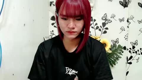 Snapshot of queen_elicktra chatting on 01.06.25 JOY online show from 01.06.25