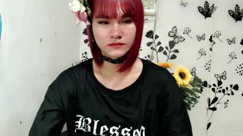 Snapshot of queen_elicktra chatting on 02.05.25 JOY online show from 02.05.25