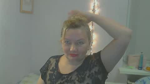 queen_jane8 online show from 12.17.24