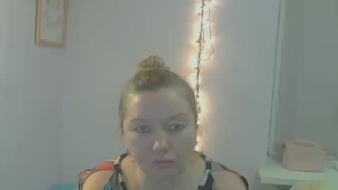 queen_jane8 online show from 01.05.25