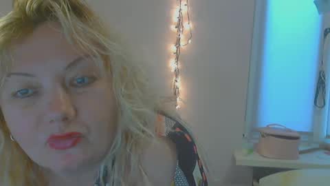 queen_jane8 online show from 02.13.25