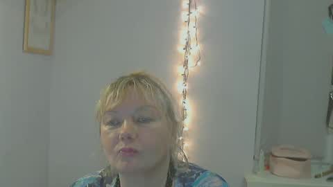 queen_jane8 online show from 02.21.25