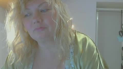 queen_jane8 online show from 02.22.25