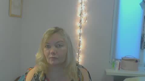 queen_jane8 online show from 03.01.25