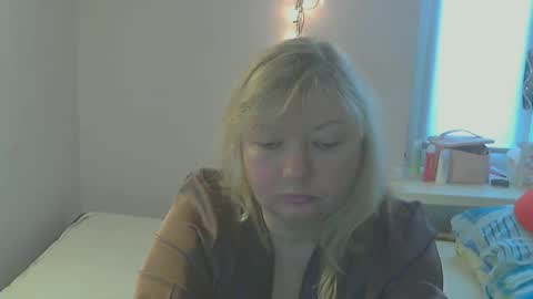 queen_jane8 online show from 03.11.25