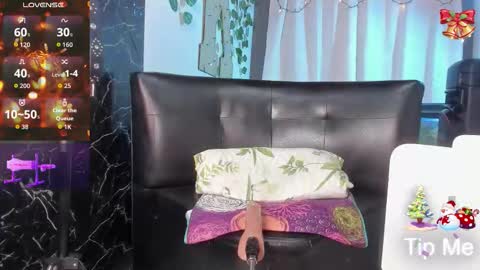 queen_kamil online show from 11.27.25