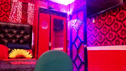 Lily online show from 03.16.26