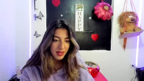 Snapshot of queen_natttyy chatting on 02.19.25 queen_natttyy online show from 02.19.25