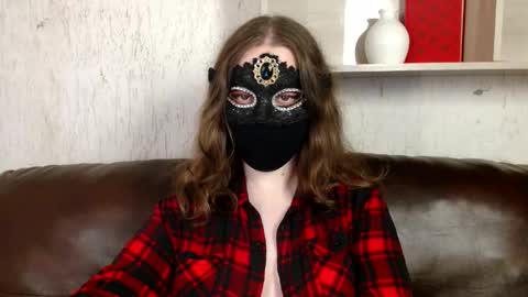 Nora online show from 05.10.26