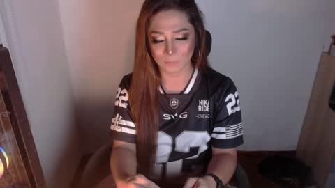 Snapshot of queen_of_all_queens chatting on 10.14.25 samantha online show from 10.14.25