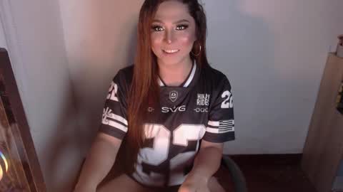 Snapshot of queen_of_all_queens chatting on 10.16.25 samantha online show from 10.16.25