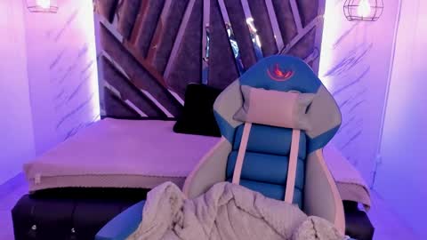   online show from 12.21.24