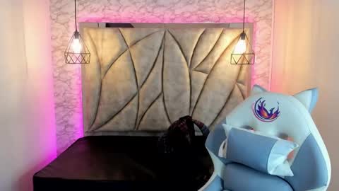   online show from 02.13.25