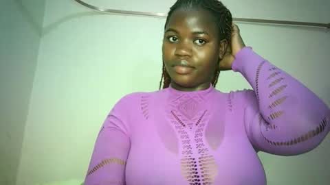 Queen Sara online show from 04.02.26