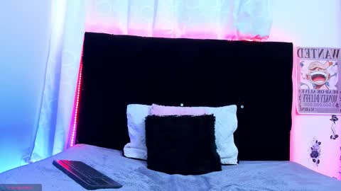 Snapshot of queen_stasy chatting on 10.08.25 Valentina online show from 10.08.25