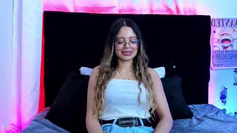 Snapshot of queen_stasy chatting on 11.06.25 Valentina online show from 11.06.25