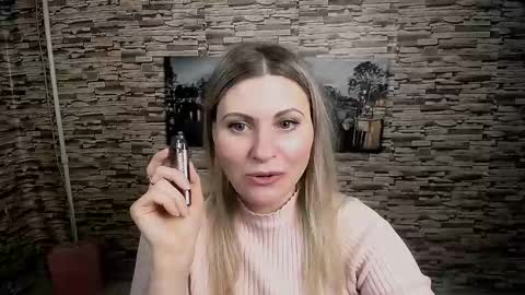 Tina online show from 02.04.25