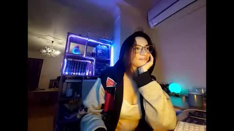 Tomyris online show from 09.21.25
