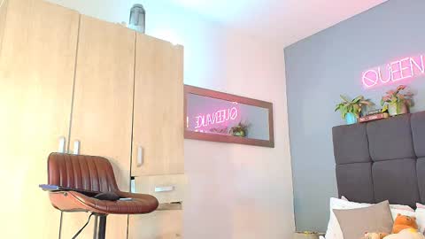 Snapshot of queenaliice chatting on 10.15.25 ALICE online show from 10.15.25