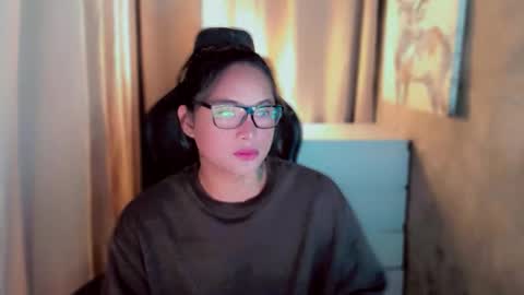 Snapshot of queenarthalia chatting on 09.16.25 ARTHA online show from 09.16.25