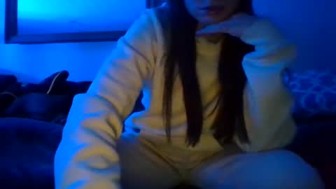 Snapshot of queenbee6269 chatting on 12.18.24 queenbee6269 online show from 12.18.24