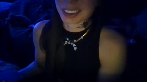 Snapshot of queenbee6269 chatting on 01.29.25 queenbee6269 online show from 01.29.25