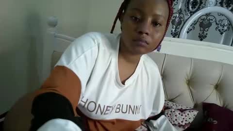 queen online show from 11.25.25