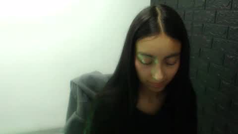 queenbyte_18 online show from 12.05.25